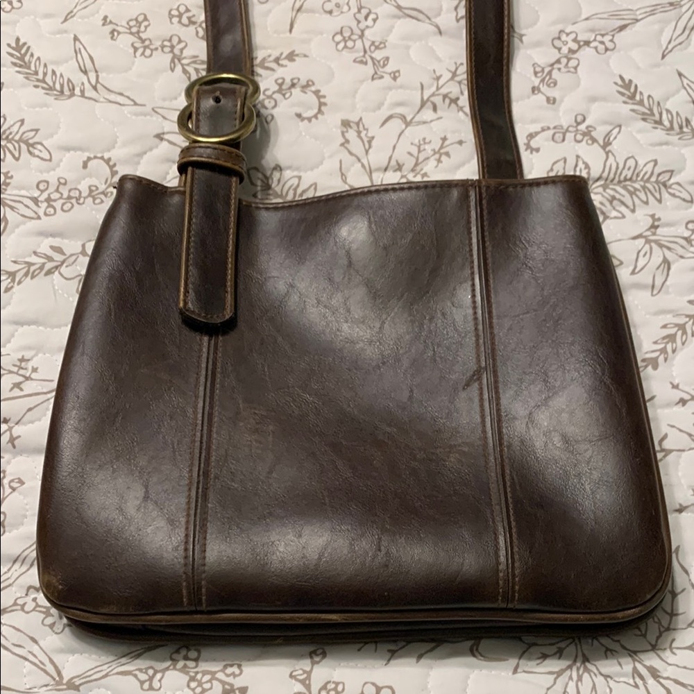 Liz Claiborne Brown Leather Shoulder Bag with Structured Design